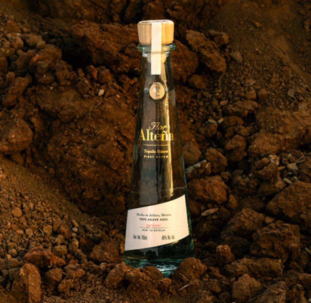 FLOR ALTEÑA, EL TEQUILA QUE UNE HISTORIAS Y SUEÑOS